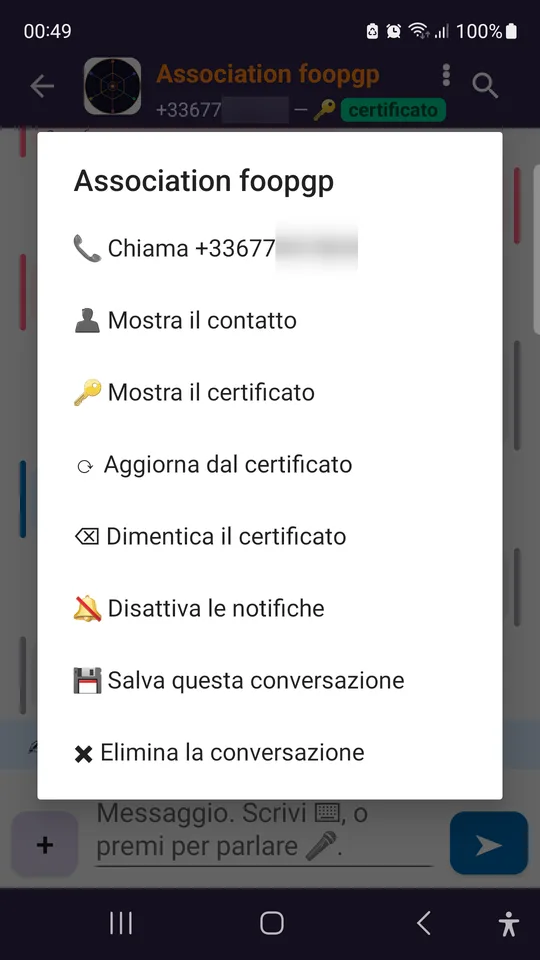 Il menu di una conversazione: chiamare, vedere il contatto e il suo certificato.